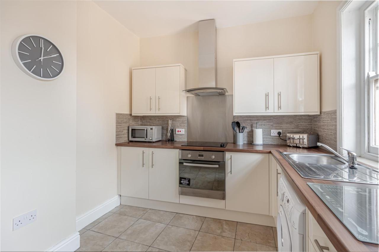 Guest Homes - Trinity Apartment Worcester Bagian luar foto