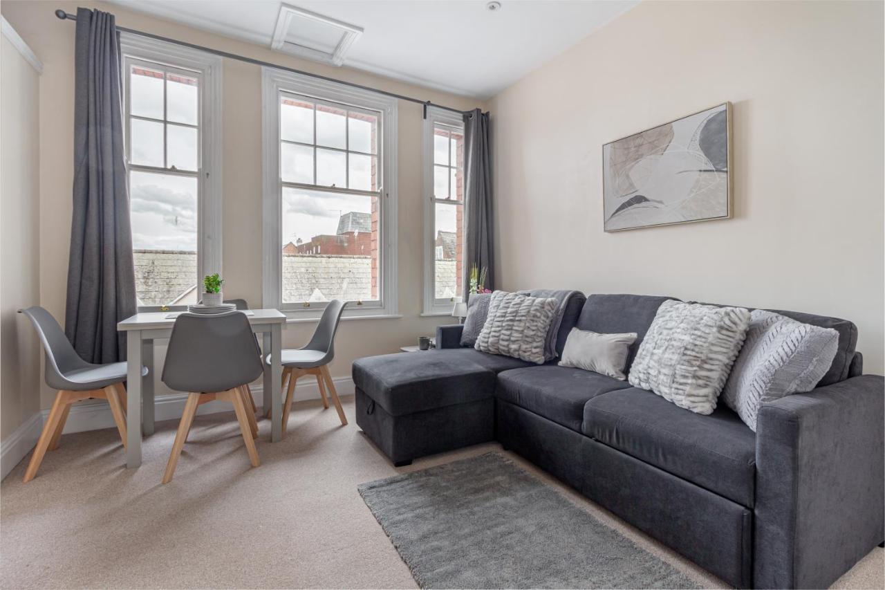 Guest Homes - Trinity Apartment Worcester Bagian luar foto